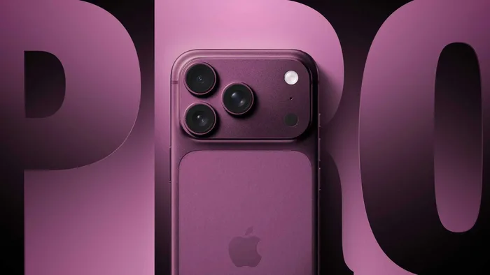 iPhone 18 Pro Max showing SOS instead of normal cellular signal